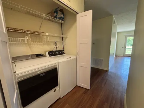 437 W Schleier Street Unit 1, Frankenmuth MI 48734 photo 4