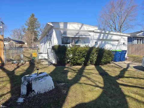 213 E Oak Street, Saint Charles MI 48655 home for sale