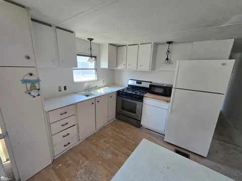 213 E Oak Street, Saint Charles MI 48655 photo 2