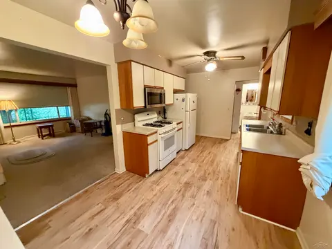 1871 Joy Road, Saginaw MI 48601 photo 2