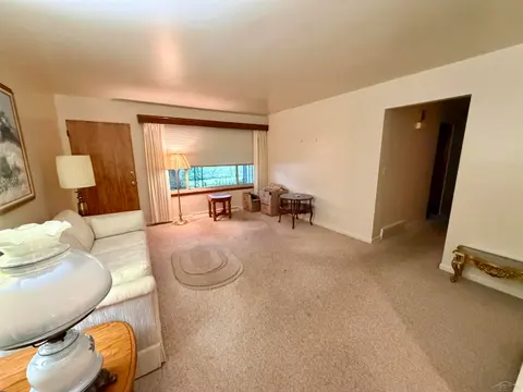 1871 Joy Road, Saginaw MI 48601 photo 4