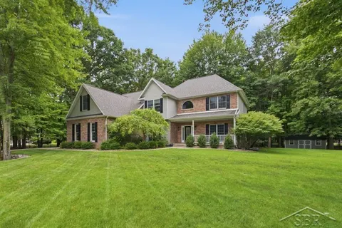 2266 Mockingbird Lane, Midland MI 48642 photo 3