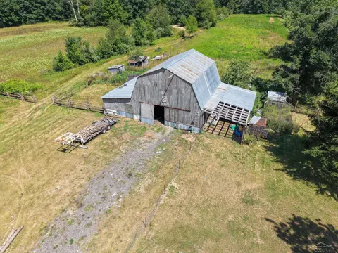 3336 Bay Glad County Line Road, Rhodes MI 48652 photo 2