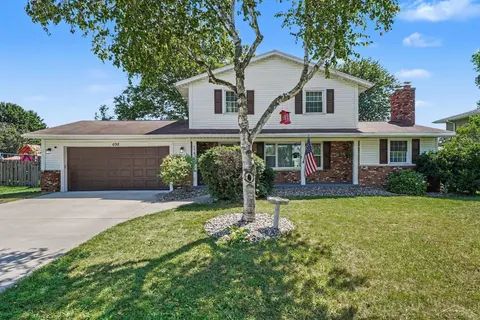 698 Plymouth Drive, Saginaw MI 48638 home for sale