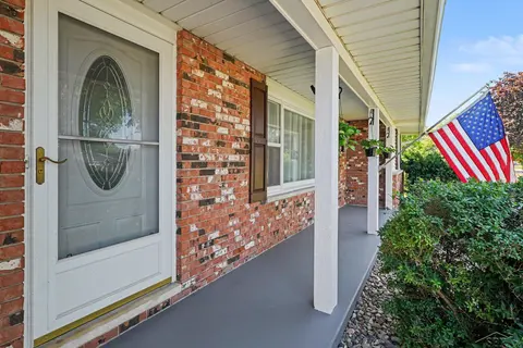 698 Plymouth Drive, Saginaw MI 48638 photo 5