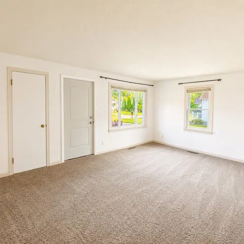 206 Cambridge Street, Bay City MI 48708 photo 5