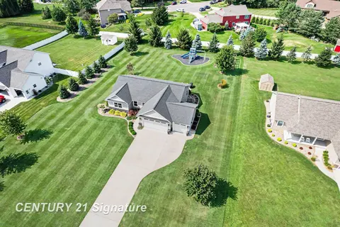 3863 E Letts Road, Midland MI 48642 photo 2