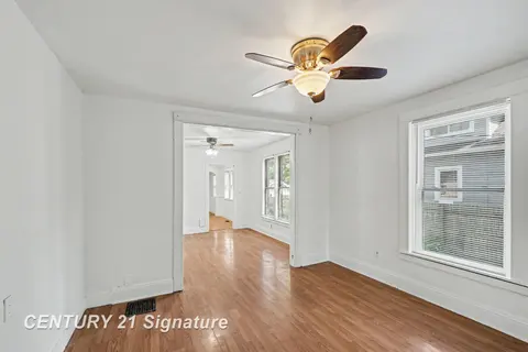 2414 Benjamin Street, Saginaw MI 48602 photo 4