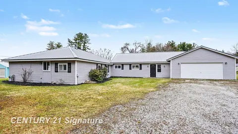 474 W Taylor Drive, Sanford MI 48657 home for sale