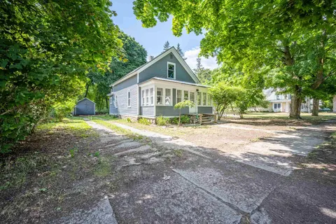 330 S Antler Street, Gladwin MI 48624 home for sale
