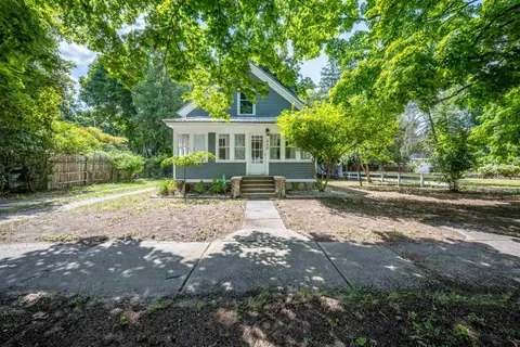 330 S Antler Street, Gladwin MI 48624 photo 2