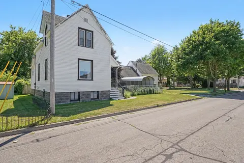1910 14th Street, Bay City MI 48708 photo 2