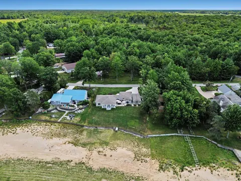 71 E Lakeshore Drive, Hope MI 48628 photo 5