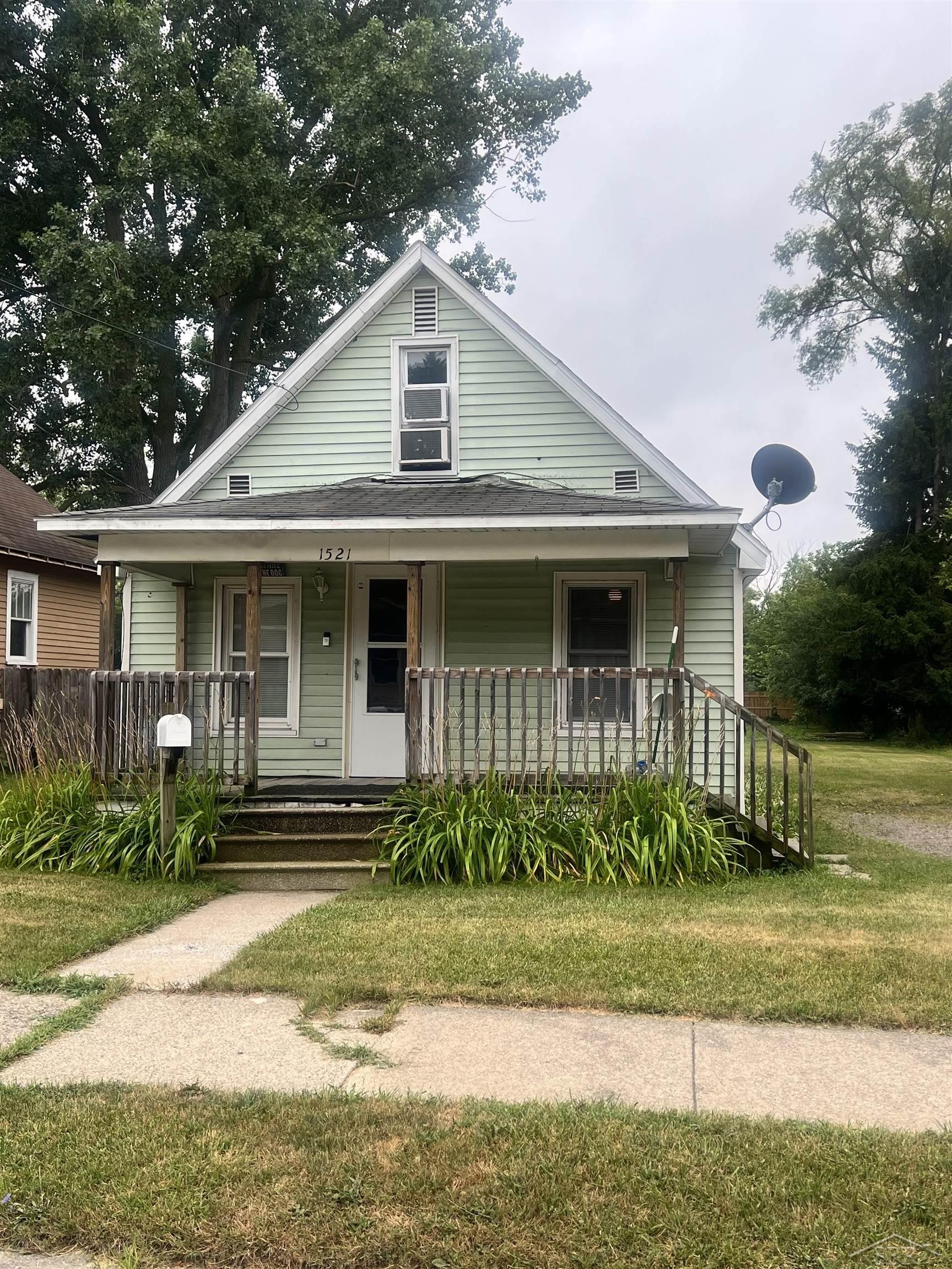 1521 Stanley Street, Saginaw MI 48602 photo 1