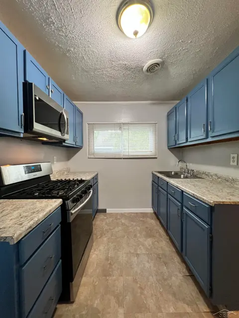 1521 Stanley Street, Saginaw MI 48602 photo 3