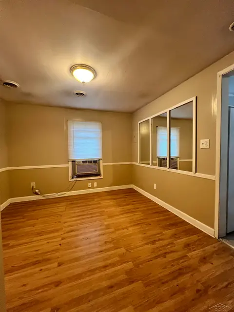 1521 Stanley Street, Saginaw MI 48602 photo 4