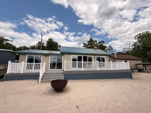 2509 E Surrey Street, Harrison MI 48625 home for sale