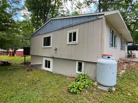 5247 Parklane Drive, Harrison MI 48625 photo 3