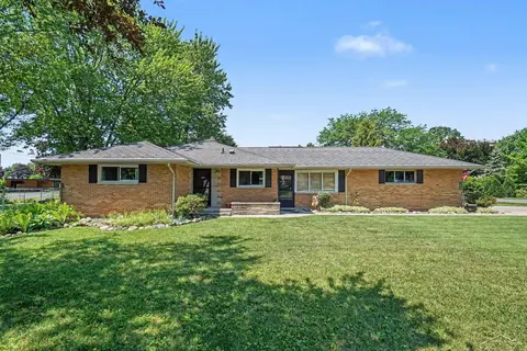 1609 N Center Road, Saginaw MI 48638 photo 3