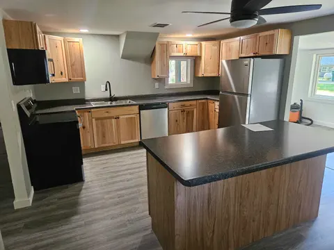 5037 Wedgewood Drive, Harrison MI 48625-9637 photo 2