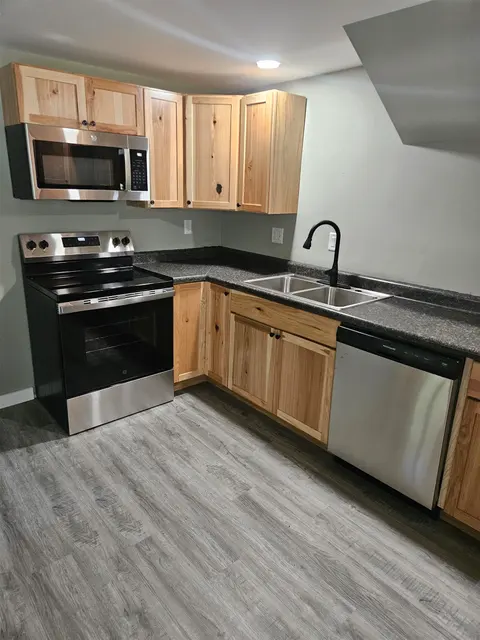5037 Wedgewood Drive, Harrison MI 48625-9637 photo 4