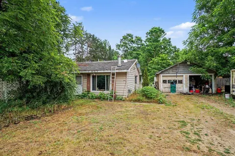8690 W Ludington Drive, Lake MI 48632 photo 2
