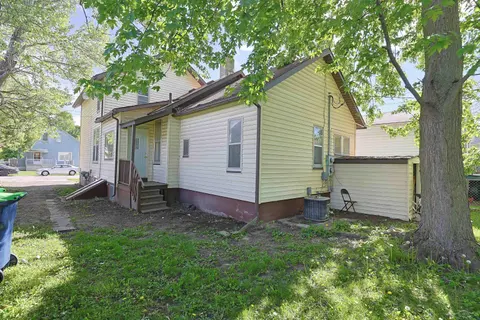 1813 3rd St Street, Bay City MI 48706 photo 3