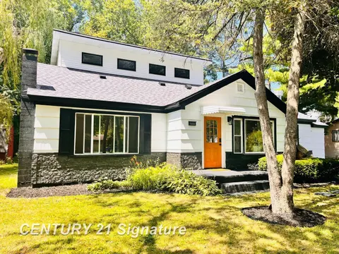 1450 Timothy Street, Saginaw MI 48638 photo 2
