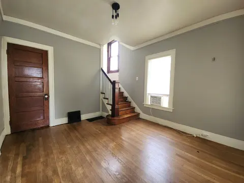 805 N Linn Street, Bay City MI 48706 photo 3