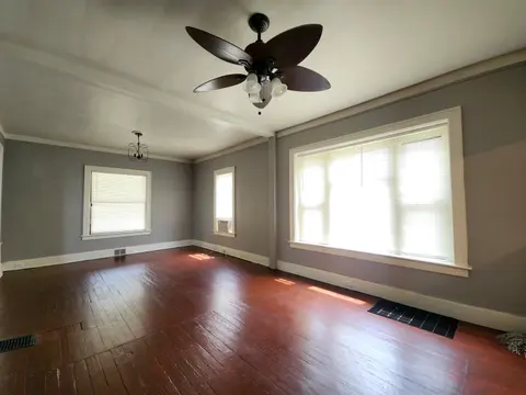 805 N Linn Street, Bay City MI 48706 photo 4