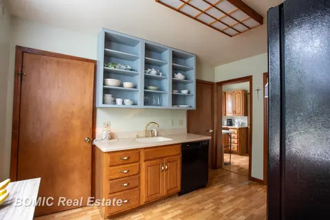 1101 S Farragut Street, Bay City MI 48708 photo 2