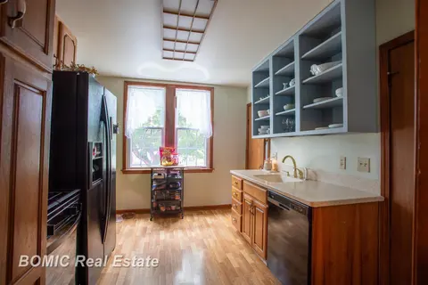 1101 S Farragut Street, Bay City MI 48708 photo 4