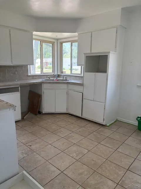 4672 N Gregory Street, Buena Vista MI 48601 photo 2