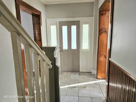 505 Yale Street, Saginaw MI 48602 photo 2