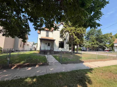 611 Litchfield Street, Bay City MI 48706 photo 2