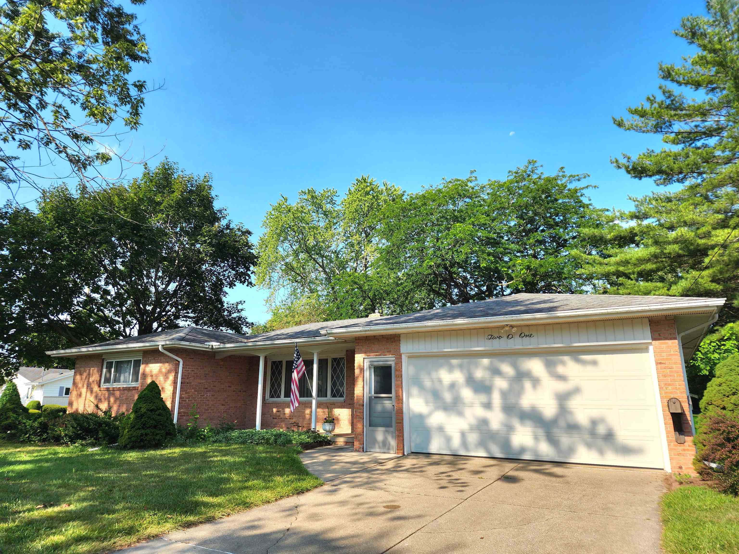 201 Shady Lane, Auburn MI 48611 photo 1