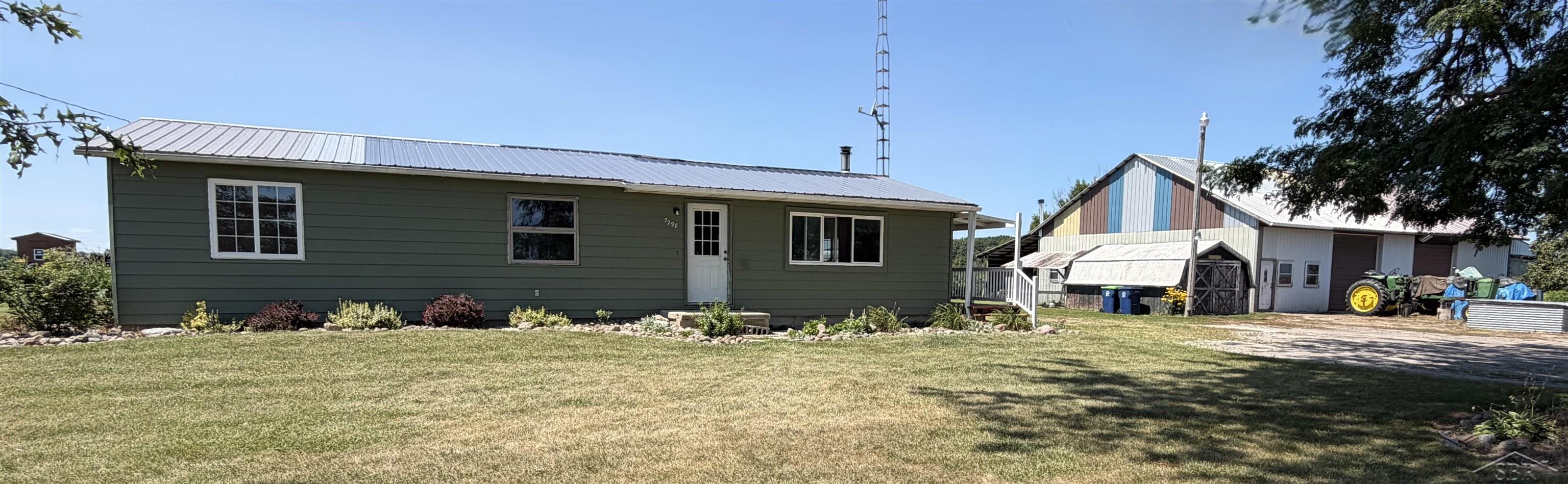 7298 S Brennan Road, Saint Charles MI 48655 photo 1