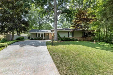5 Robin Ct Court, Midland MI 48640-2138 photo 2