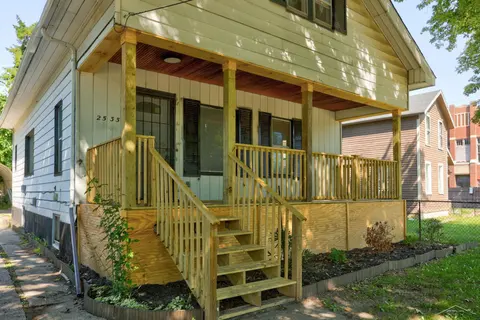 2535 Schaefer Street, Saginaw MI 48602 photo 4