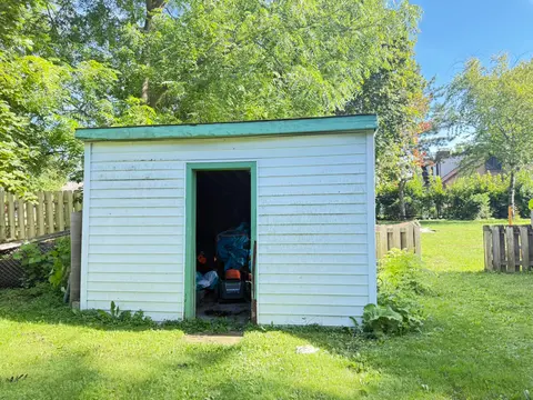 1105 Langstaff Street, Essexville MI 48732 photo 2