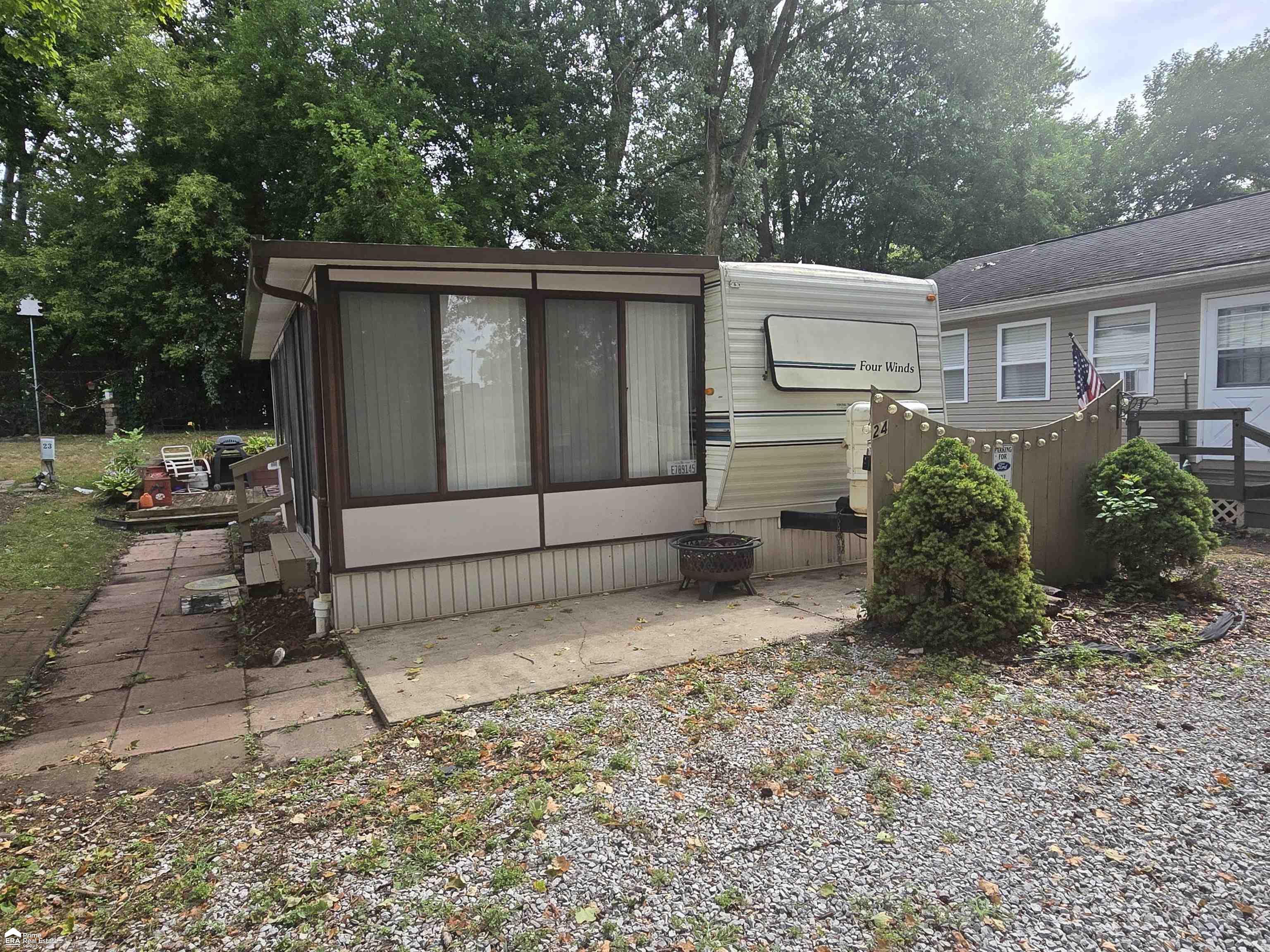 10001 E Goodall Road # 24, Durand MI 48429 photo 1
