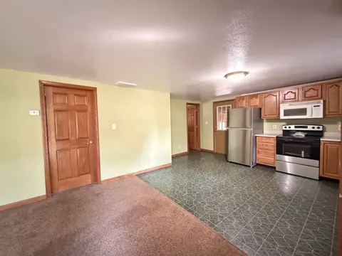 619 Beverly Drive, Harrison MI 48625 photo 4