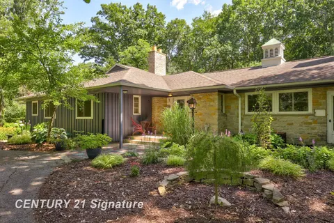 1 N Center Woods Drive, Saginaw MI 48638 photo 4