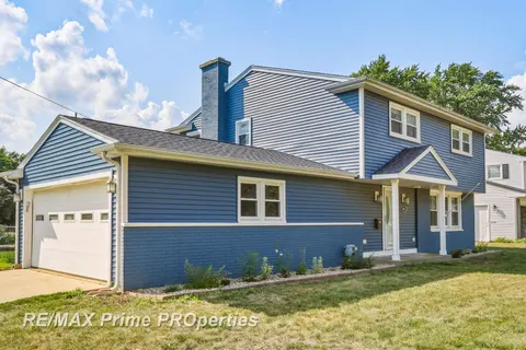 306 Sunburst Drive, Frankenmuth MI 49834-1243 photo 4