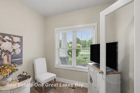 4111 Woodburn Court, Saginaw MI 48603 photo 3