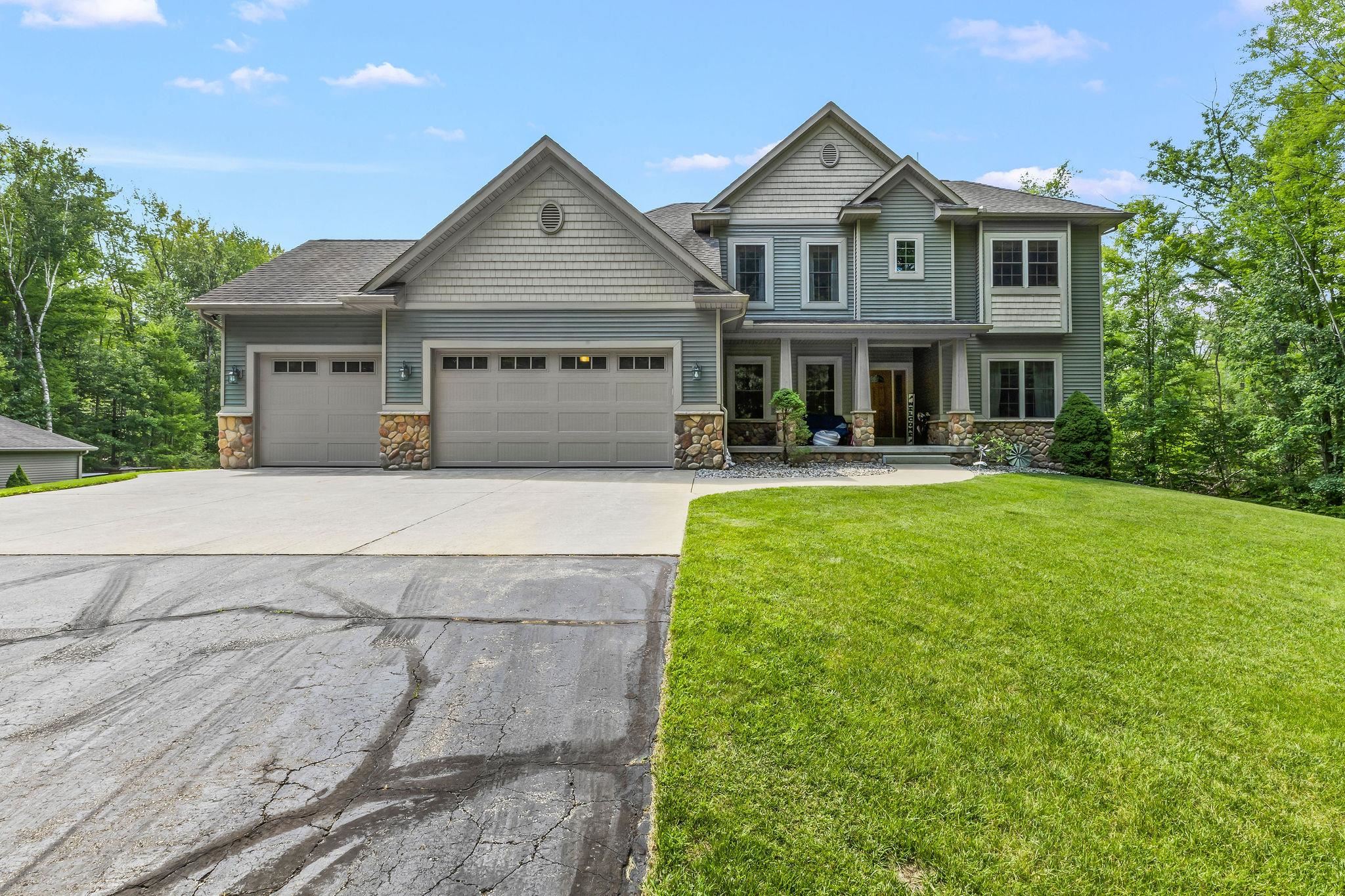 1566 E Shearer Road, Hope MI 48628 photo 1