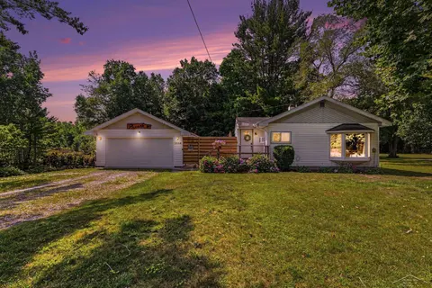 2554 E Ashby Road, Midland MI 48640 home for sale