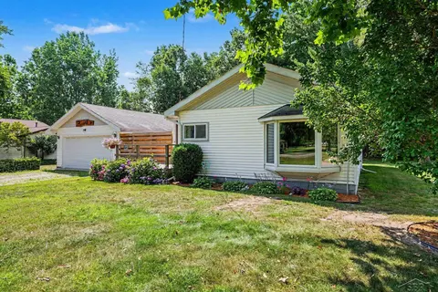2554 E Ashby Road, Midland MI 48640 photo 2