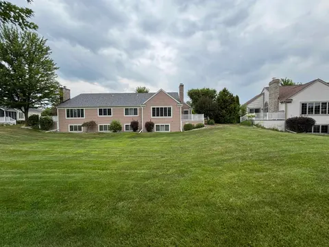 5660 Firethorne Drive, Bay City MI 48706 photo 3