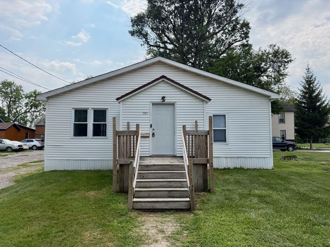 615 Madison Street, Saginaw MI 48602 photo 1